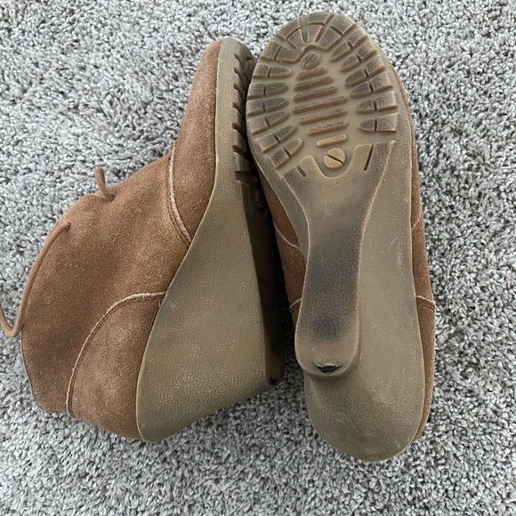 Brown heeled ankle boots - Picture 4 of 5